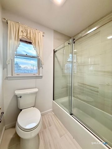 122 Summer Street 122, New Canaan, CT 06840