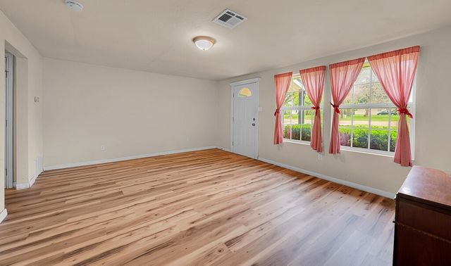 4304 Valview Drive, Waco, TX 76708
