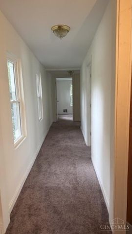 5636 Helen Street, Elmwood Place, OH 45216