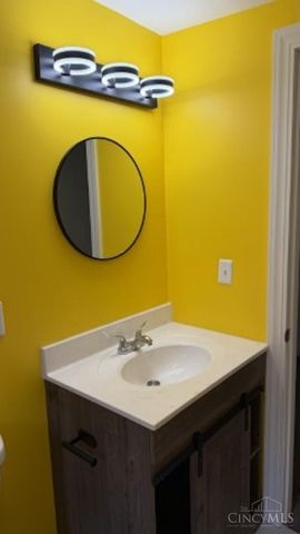 5636 Helen Street, Elmwood Place, OH 45216