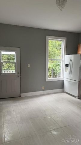5636 Helen Street, Elmwood Place, OH 45216