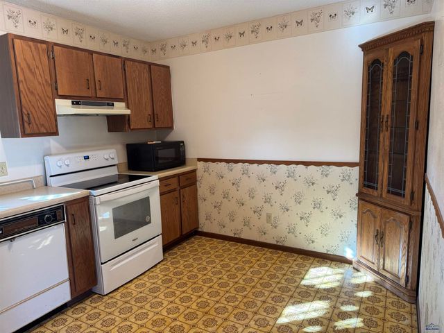 3625 ELM AVE, Rapid City, SD 57701