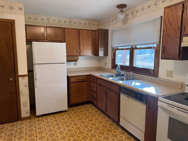 3625 ELM AVE, Rapid City, SD 57701