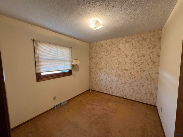 3625 ELM AVE, Rapid City, SD 57701