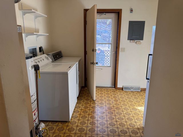 3625 ELM AVE, Rapid City, SD 57701