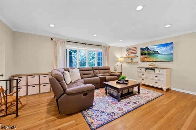 1087 Buxton Rd, Bridgewater Twp., NJ 08807