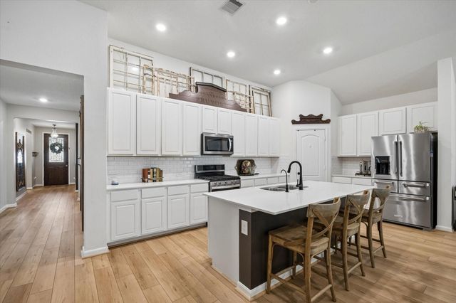 39200 Canyonville Court, Magnolia, TX 77354