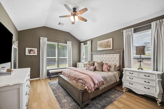 39200 Canyonville Court, Magnolia, TX 77354