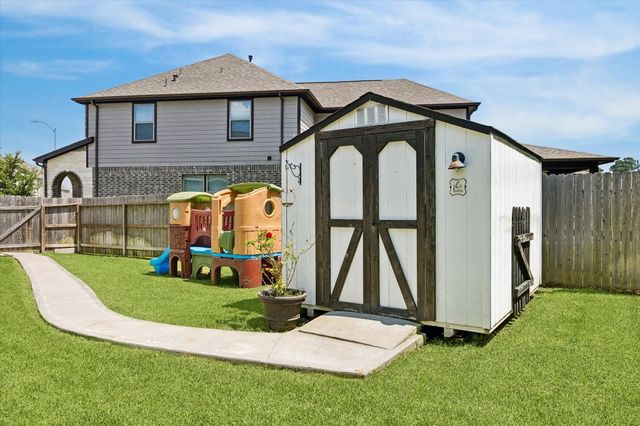 39200 Canyonville Court, Magnolia, TX 77354