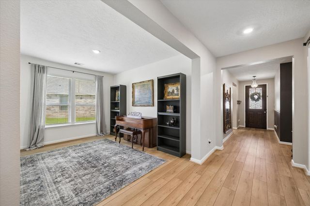 39200 Canyonville Court, Magnolia, TX 77354