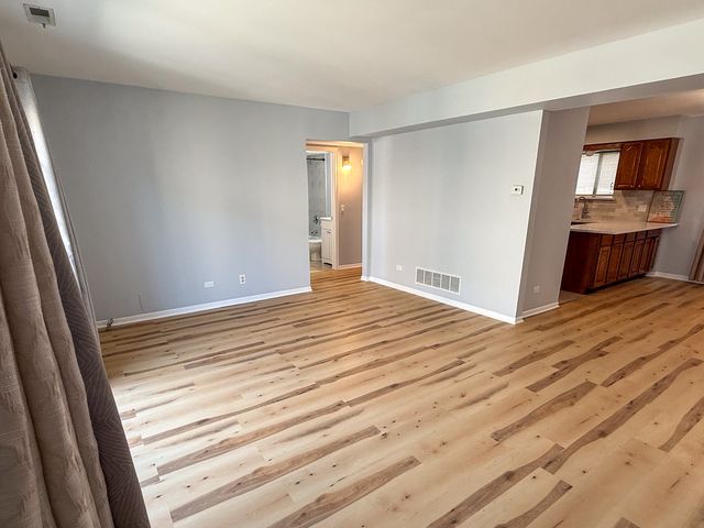 8504 W Catherine Avenue 2N, Chicago, IL 60656