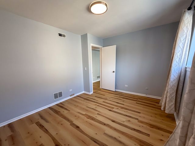 8504 W Catherine Avenue 2N, Chicago, IL 60656