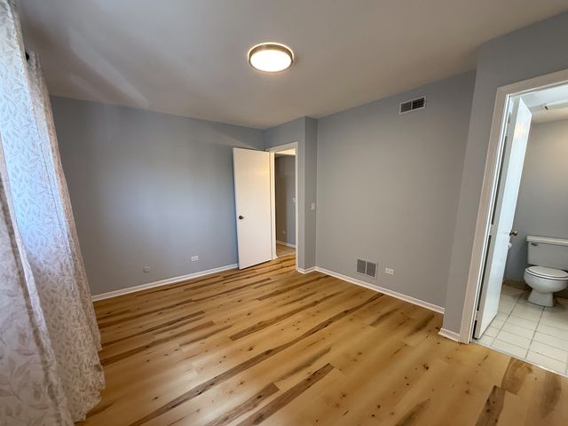 8504 W Catherine Avenue 2N, Chicago, IL 60656