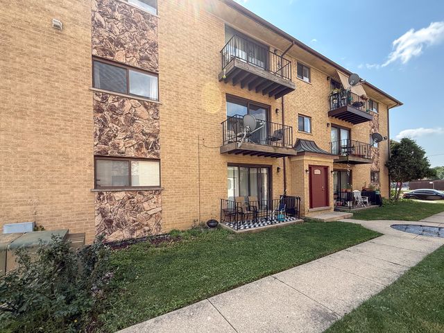 8504 W Catherine Avenue 2N, Chicago, IL 60656