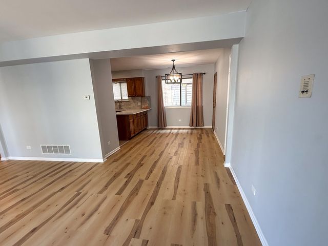8504 W Catherine Avenue 2N, Chicago, IL 60656