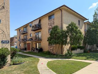 8504 W Catherine Avenue 2N, Chicago, IL 60656