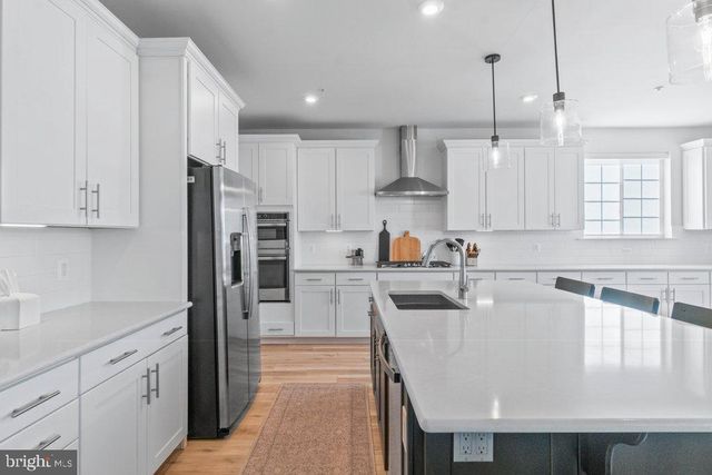 7 LEGACY DR, Owings Mills, MD 21117