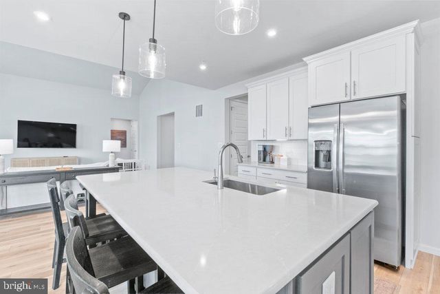 7 LEGACY DR, Owings Mills, MD 21117