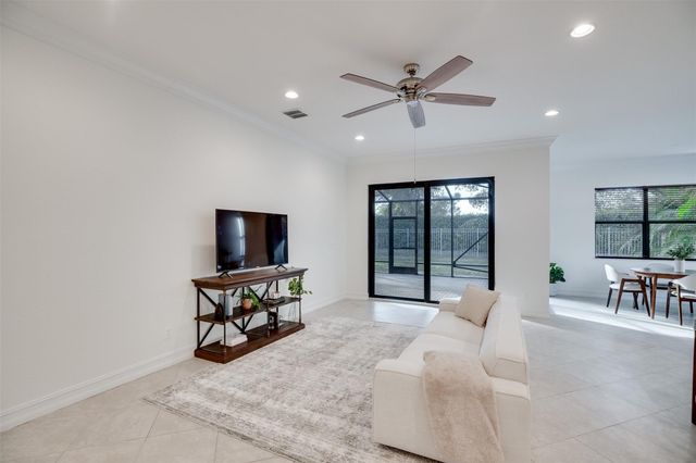 4985 55th Street, Vero Beach, FL 32967