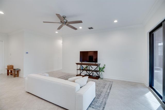 4985 55th Street, Vero Beach, FL 32967