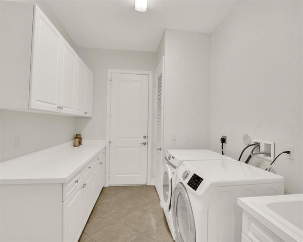 4985 55th Street, Vero Beach, FL 32967