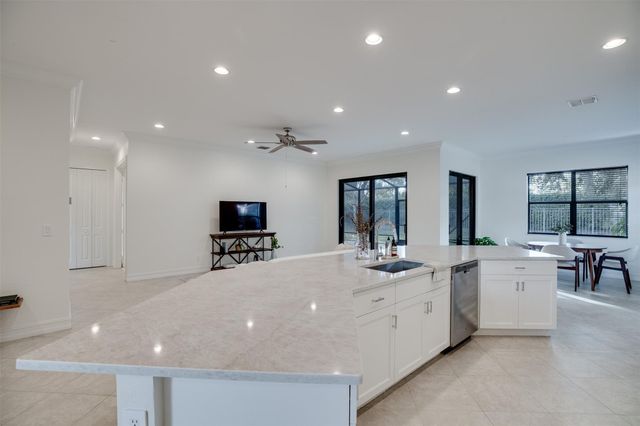 4985 55th Street, Vero Beach, FL 32967