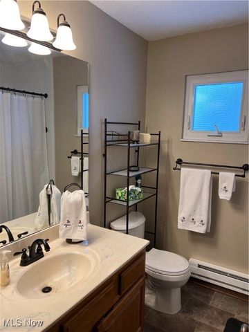 418 Carol Lane, Elyria, OH 44035