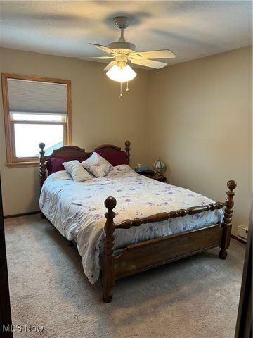 418 Carol Lane, Elyria, OH 44035