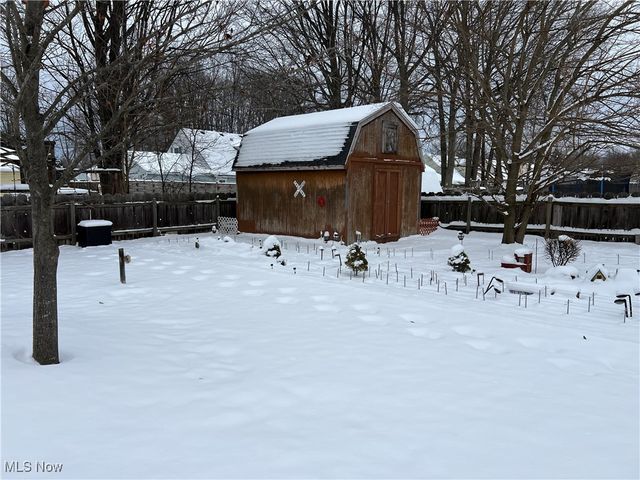 418 Carol Lane, Elyria, OH 44035