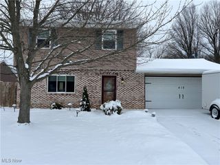 418 Carol Lane, Elyria, OH 44035