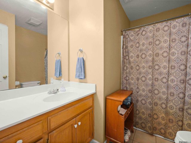 32606 Madeline Dr, Denham Springs, LA 70706