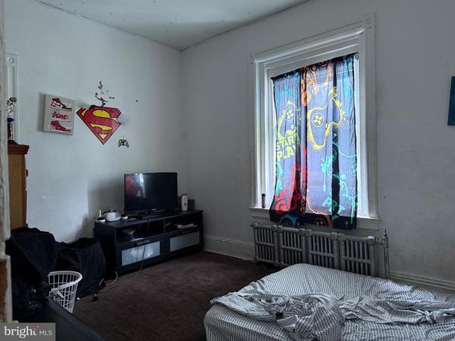 701 HAWS AVE, Norristown, PA 19401