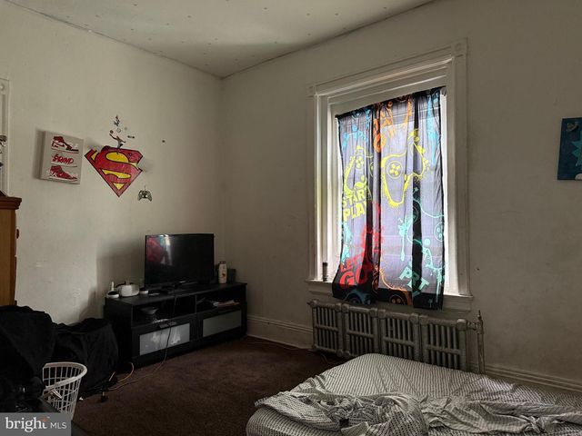 701 HAWS AVE, Norristown, PA 19401