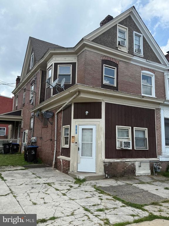 701 HAWS AVE, Norristown, PA 19401