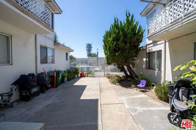 1412 Centinela Avenue, Inglewood, CA 90302