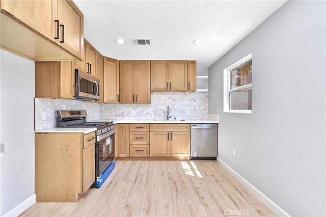 710 N El Molino, Pasadena, CA 91104