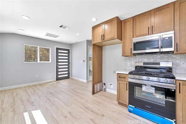 710 N El Molino, Pasadena, CA 91104