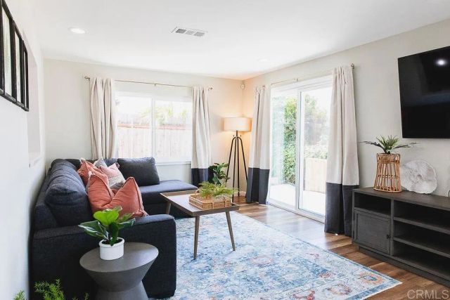 2819 Cottingham Street, Oceanside, CA 92054