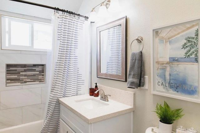 2819 Cottingham Street, Oceanside, CA 92054