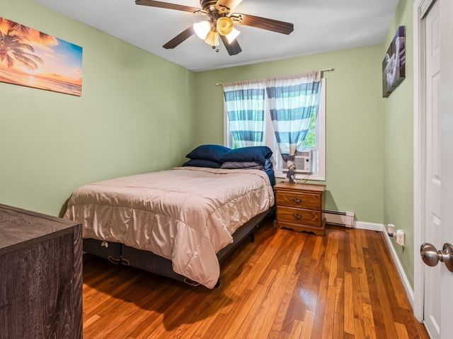 14 Orton St, Worcester, MA 01604