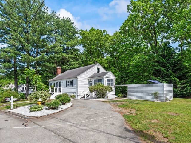 14 Orton St, Worcester, MA 01604