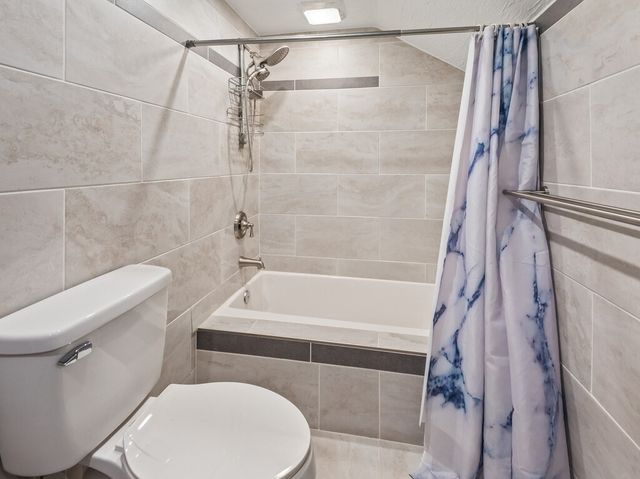 14 Orton St, Worcester, MA 01604