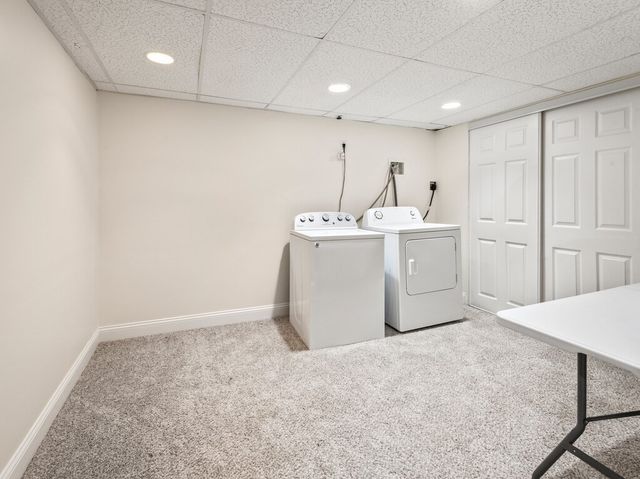 14 Orton St, Worcester, MA 01604