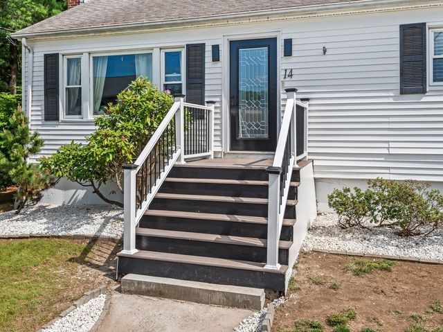 14 Orton St, Worcester, MA 01604