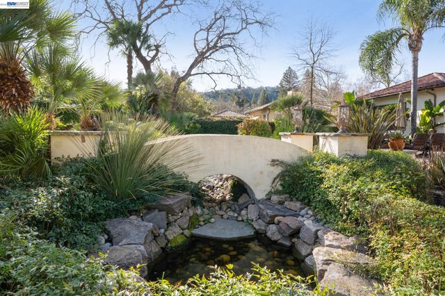 1439 Vine Ln, Alamo, CA 94507