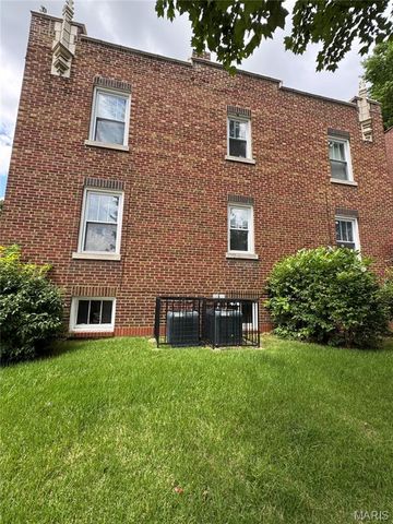 4048 Giles Avenue, St Louis, MO 63116
