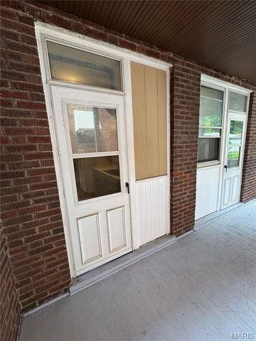4048 Giles Avenue, St Louis, MO 63116