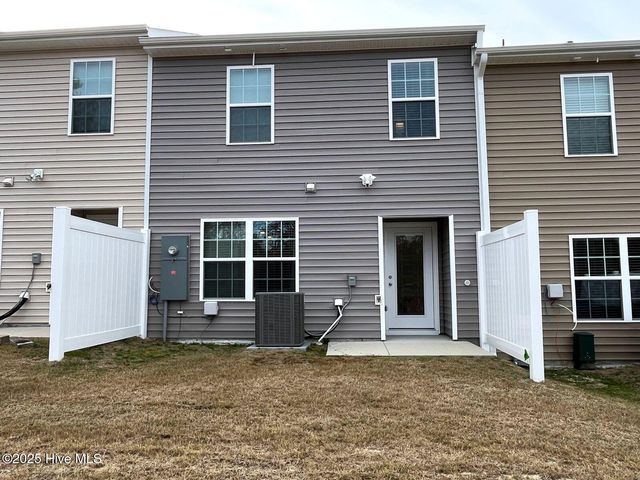 2705 Gracie Lane, Carthage, NC 28327