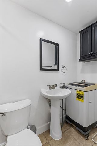 31 Miami Gardens Rd, West Park, FL 33023