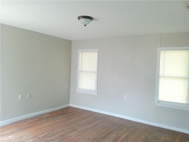 3549 Cypress St, Corpus Christi, TX 78411